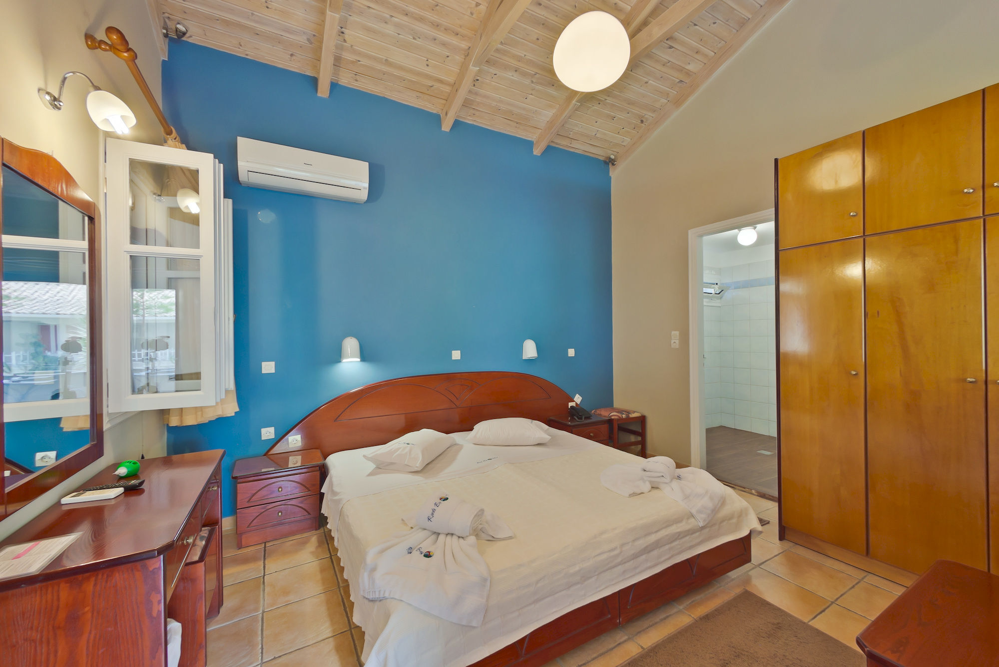 Rouda Bay Beach Hotel Mikrósz Jalósz Kültér fotó