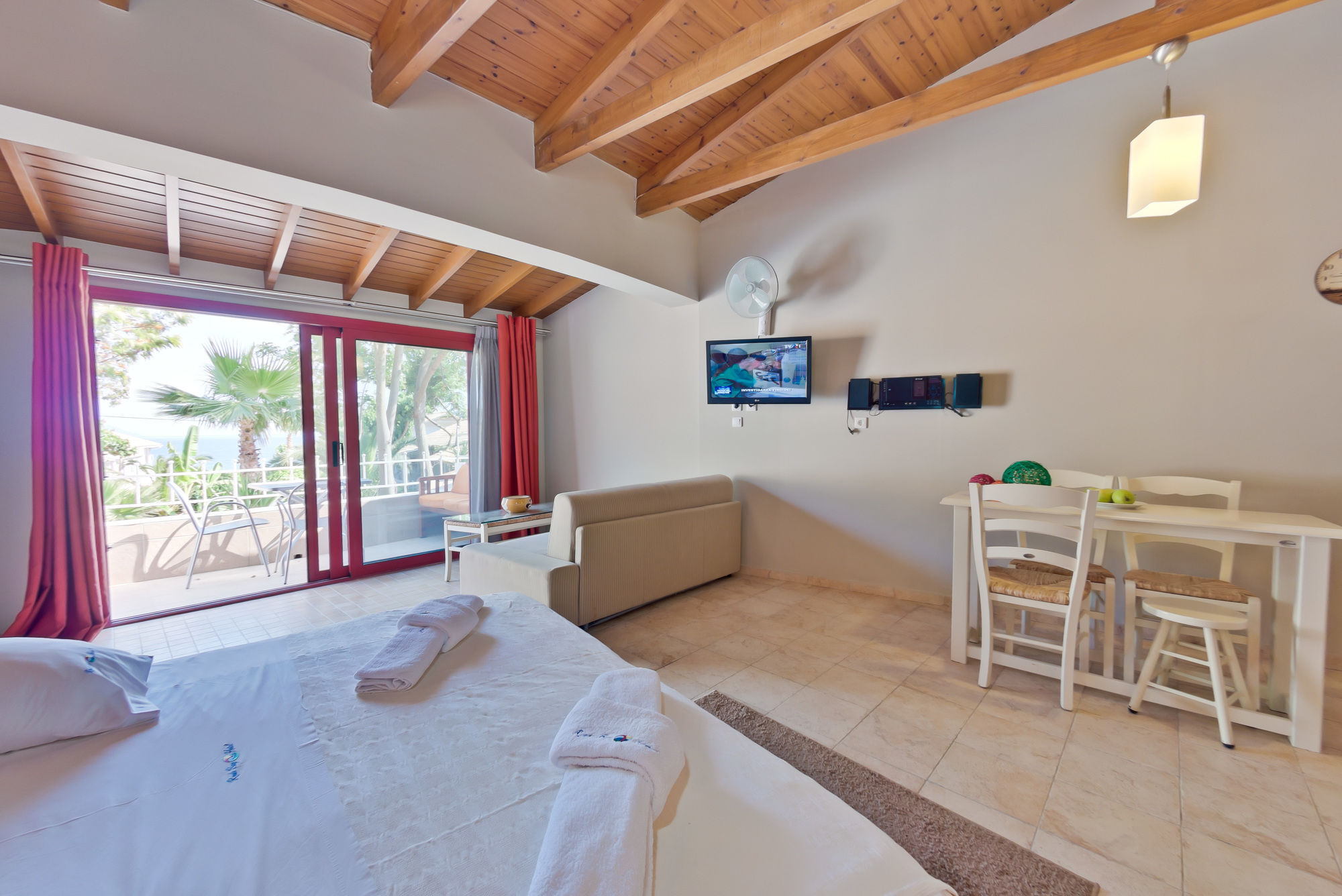 Rouda Bay Beach Hotel Mikrósz Jalósz Kültér fotó